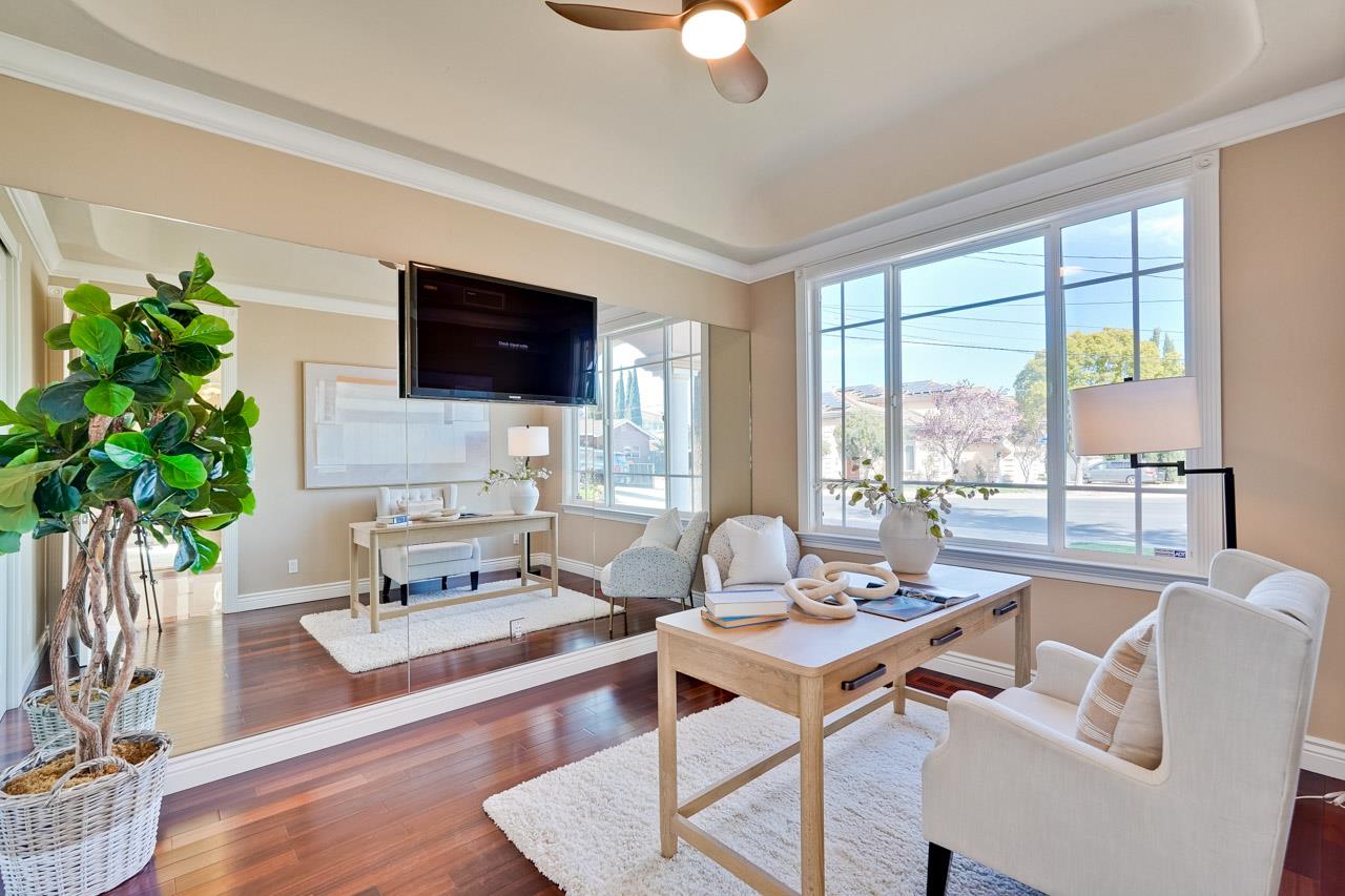 Detail Gallery Image 24 of 68 For 10411 Glencoe Dr, Cupertino,  CA 95014 - 5 Beds | 3/1 Baths