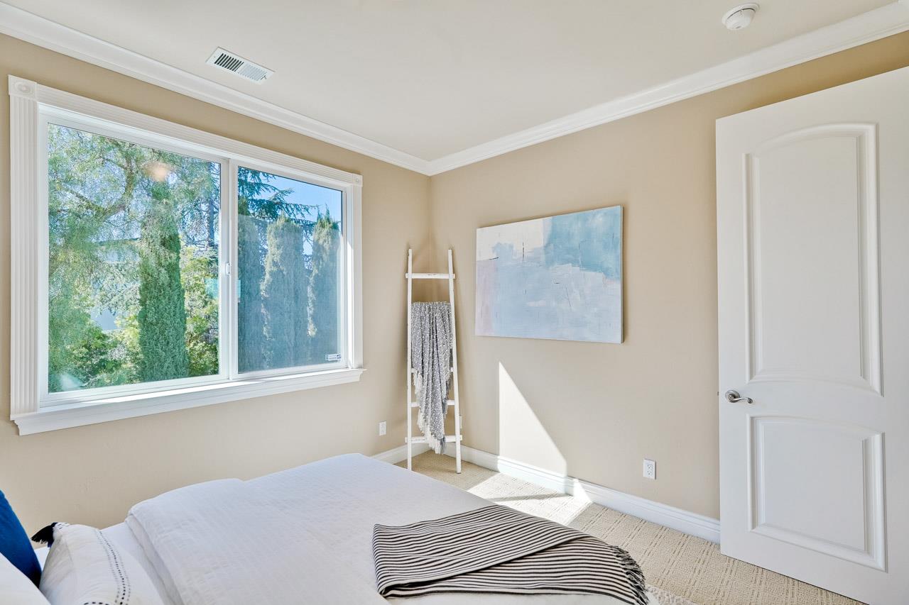 Detail Gallery Image 39 of 68 For 10411 Glencoe Dr, Cupertino,  CA 95014 - 5 Beds | 3/1 Baths