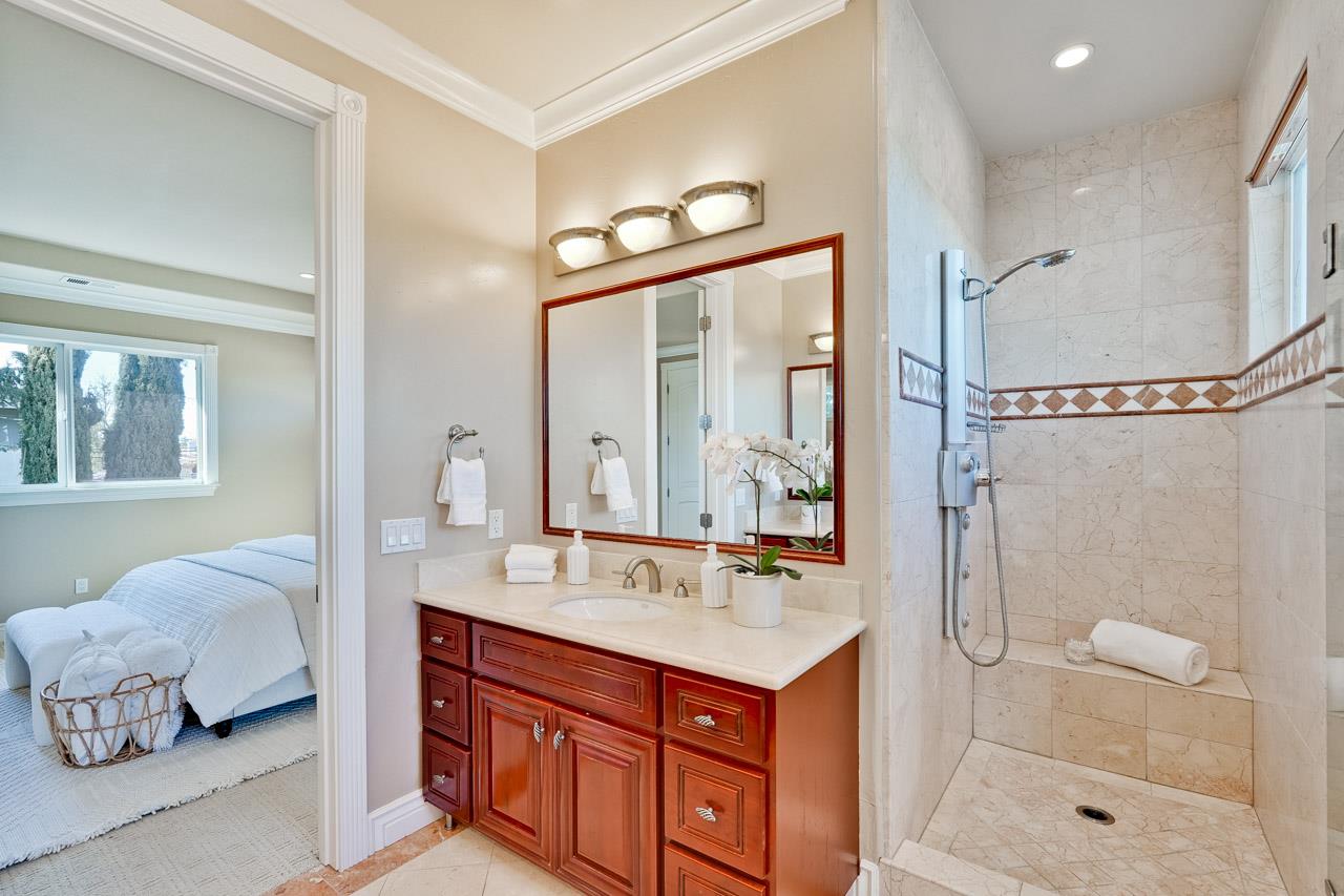 Detail Gallery Image 54 of 68 For 10411 Glencoe Dr, Cupertino,  CA 95014 - 5 Beds | 3/1 Baths