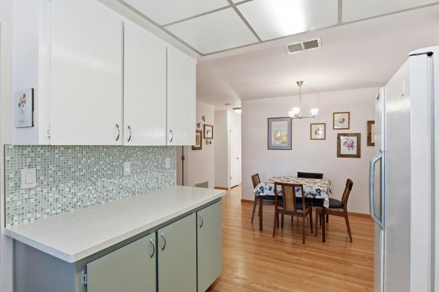 Detail Gallery Image 10 of 30 For 6225 Gunter Way, San Jose,  CA 95123 - 3 Beds | 2 Baths