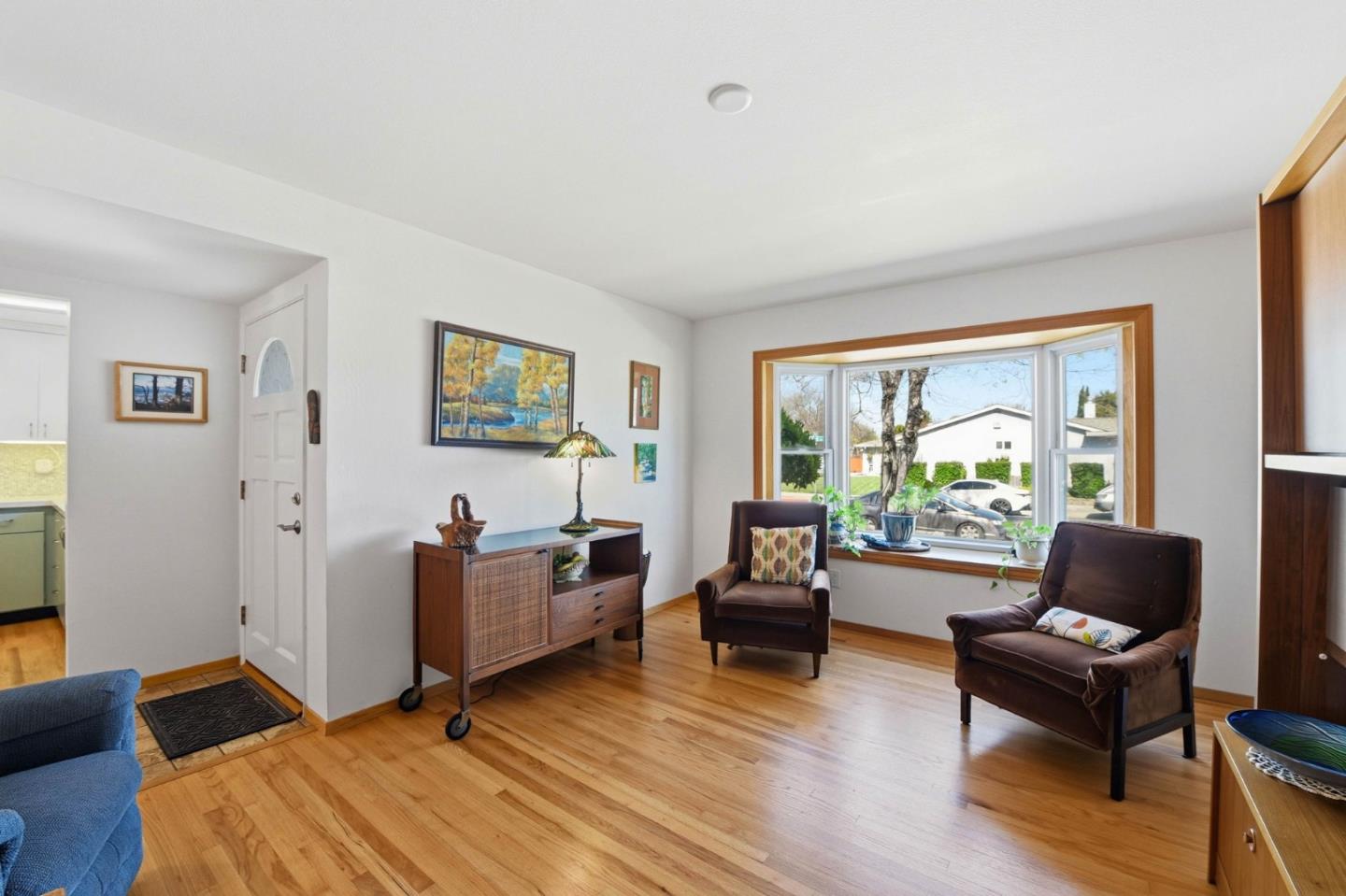 Detail Gallery Image 5 of 30 For 6225 Gunter Way, San Jose,  CA 95123 - 3 Beds | 2 Baths