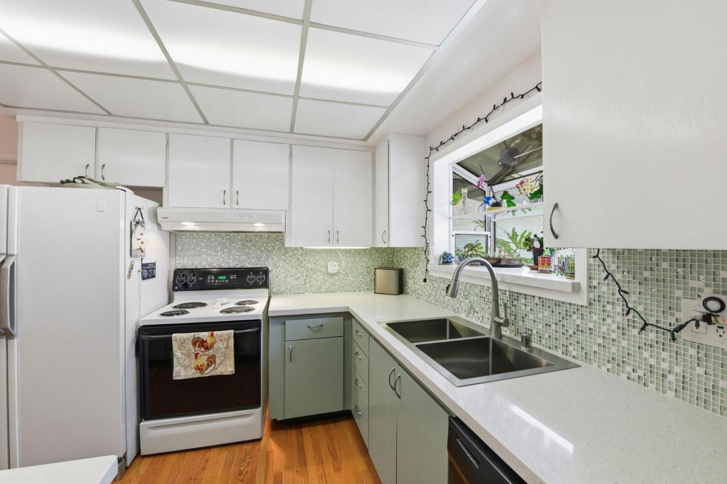 Detail Gallery Image 7 of 30 For 6225 Gunter Way, San Jose,  CA 95123 - 3 Beds | 2 Baths