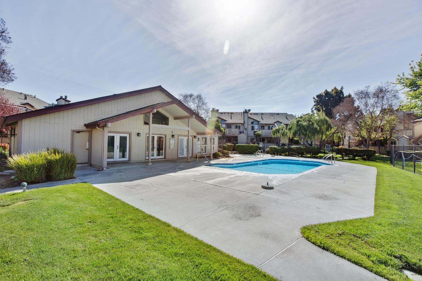 Detail Gallery Image 27 of 30 For 452 Coyote Creek Cir, San Jose,  CA 95116 - 2 Beds | 2 Baths