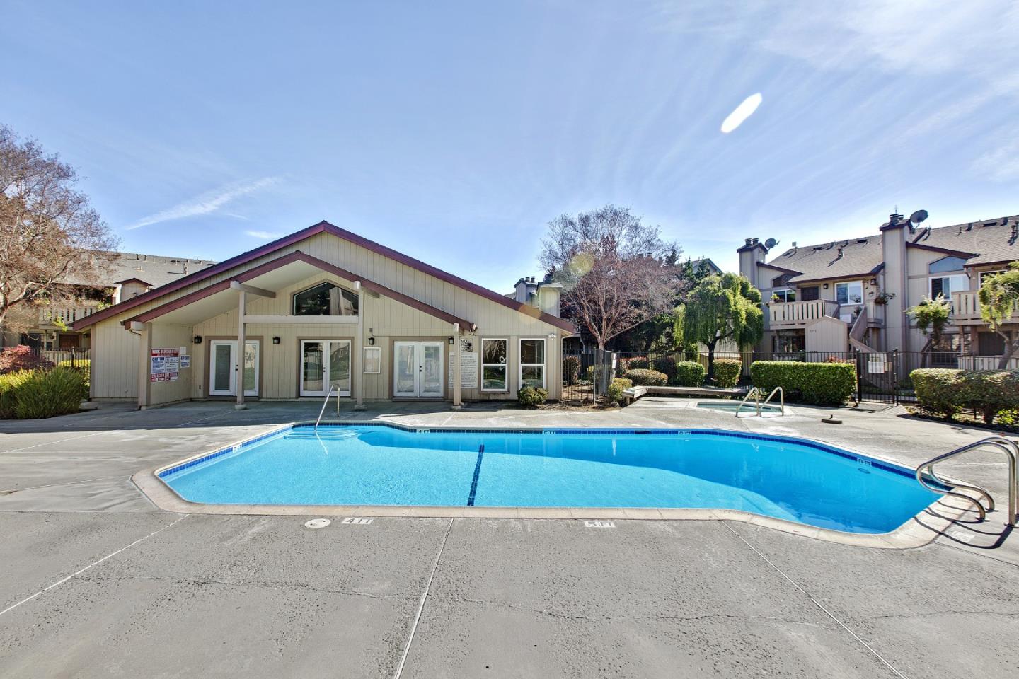 Detail Gallery Image 28 of 30 For 452 Coyote Creek Cir, San Jose,  CA 95116 - 2 Beds | 2 Baths