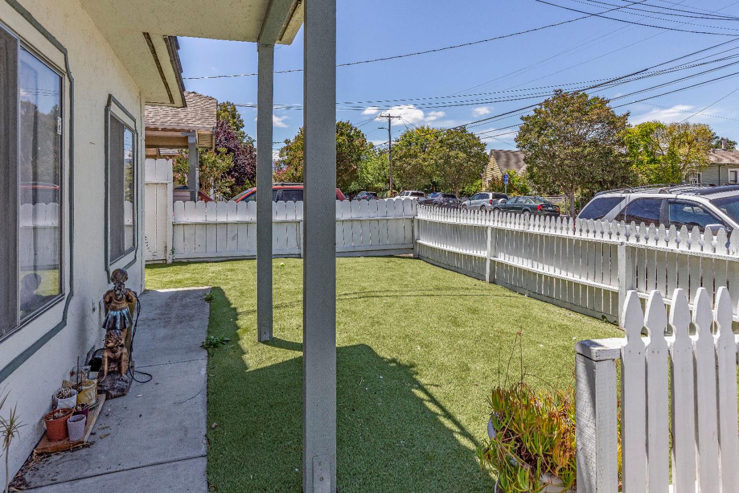 Detail Gallery Image 3 of 23 For 217 Madison Ave, Redwood City,  CA 94061 - – Beds | – Baths