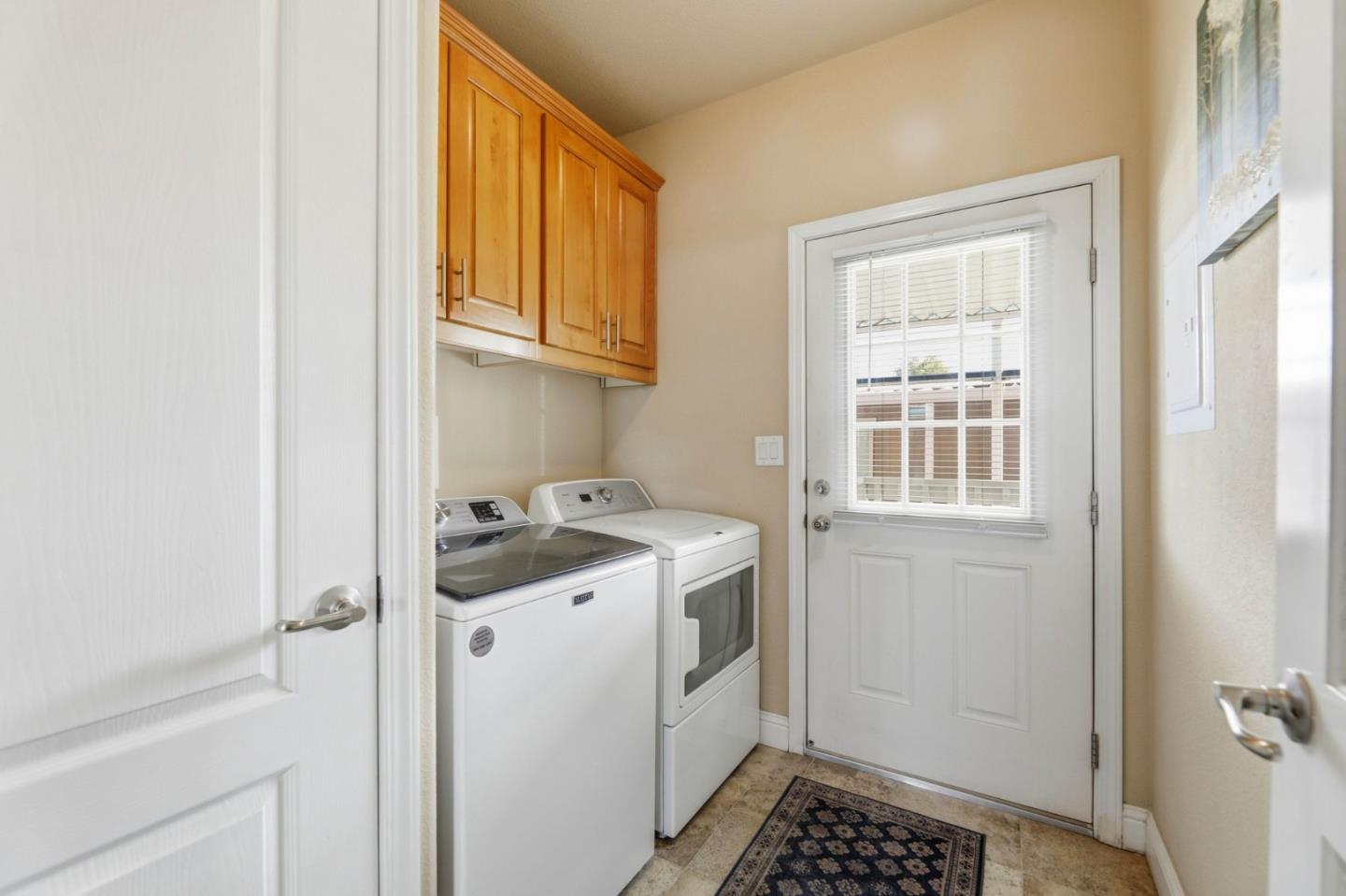 Detail Gallery Image 17 of 28 For 393 Chateau La Salle Dr #393,  San Jose,  CA 95111 - 3 Beds | 3 Baths