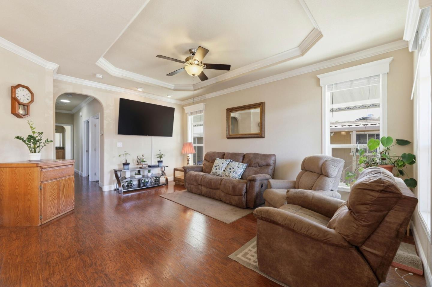 Detail Gallery Image 5 of 28 For 393 Chateau La Salle Dr #393,  San Jose,  CA 95111 - 3 Beds | 3 Baths