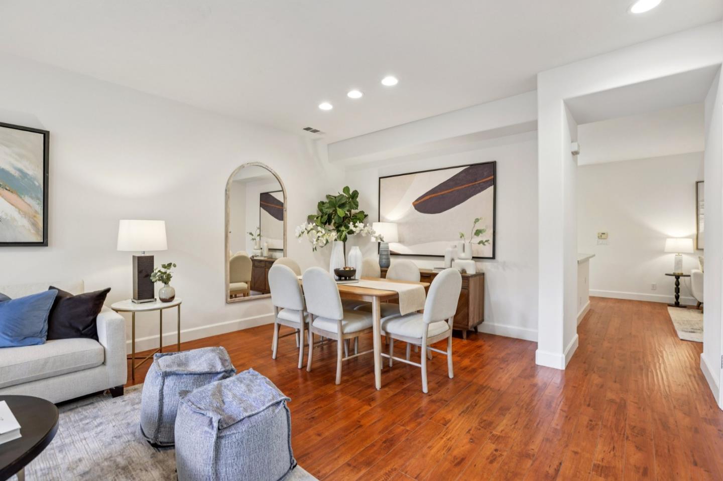 Detail Gallery Image 11 of 66 For 3866 Evangelho Cir, San Jose,  CA 95148 - 3 Beds | 2/1 Baths