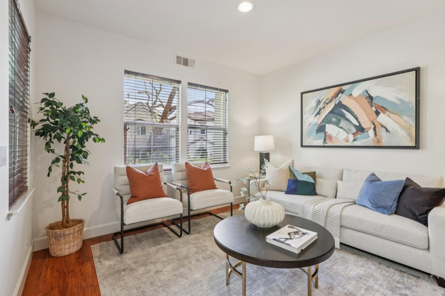 Detail Gallery Image 2 of 66 For 3866 Evangelho Cir, San Jose,  CA 95148 - 3 Beds | 2/1 Baths