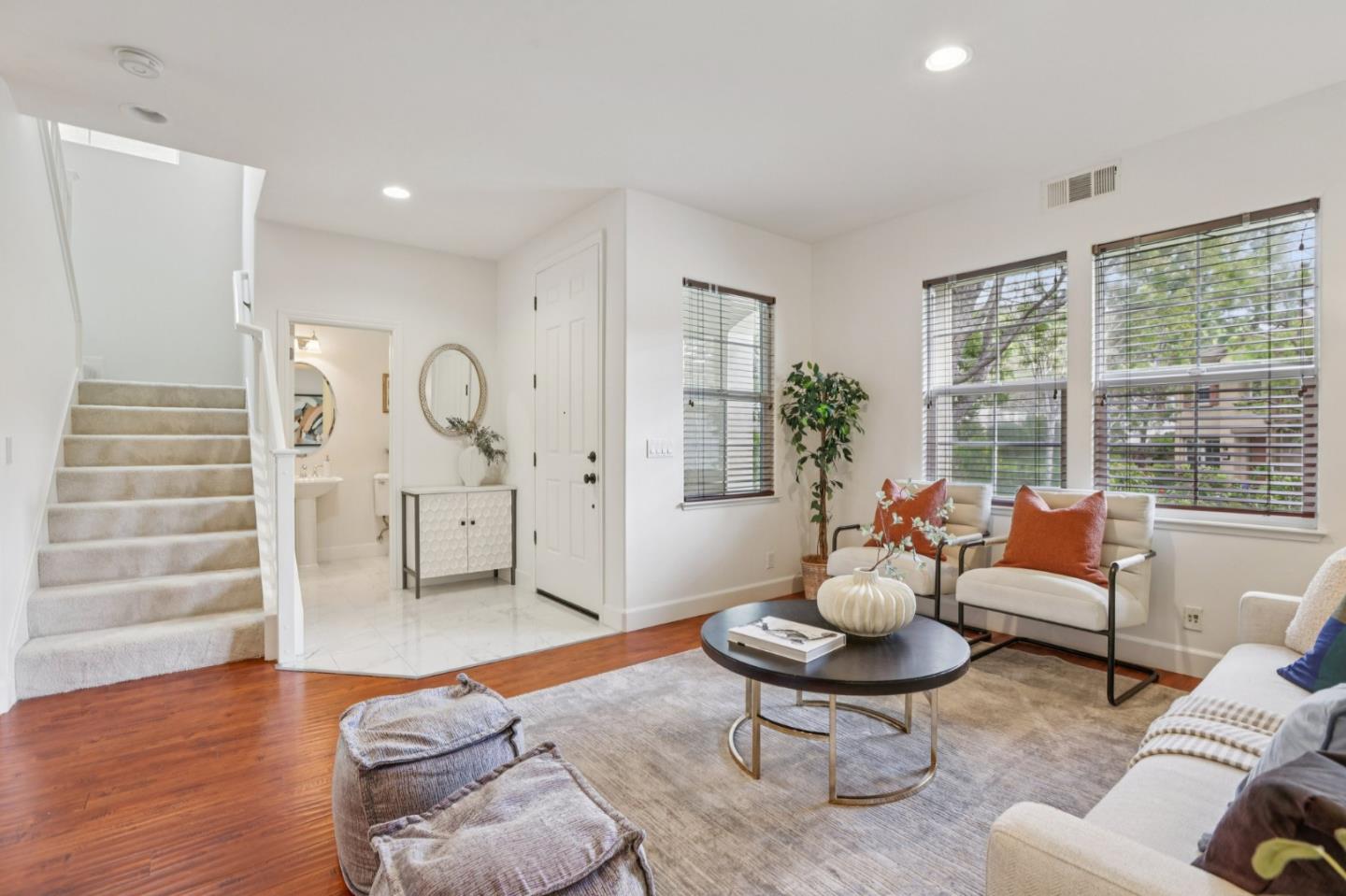 Detail Gallery Image 3 of 66 For 3866 Evangelho Cir, San Jose,  CA 95148 - 3 Beds | 2/1 Baths