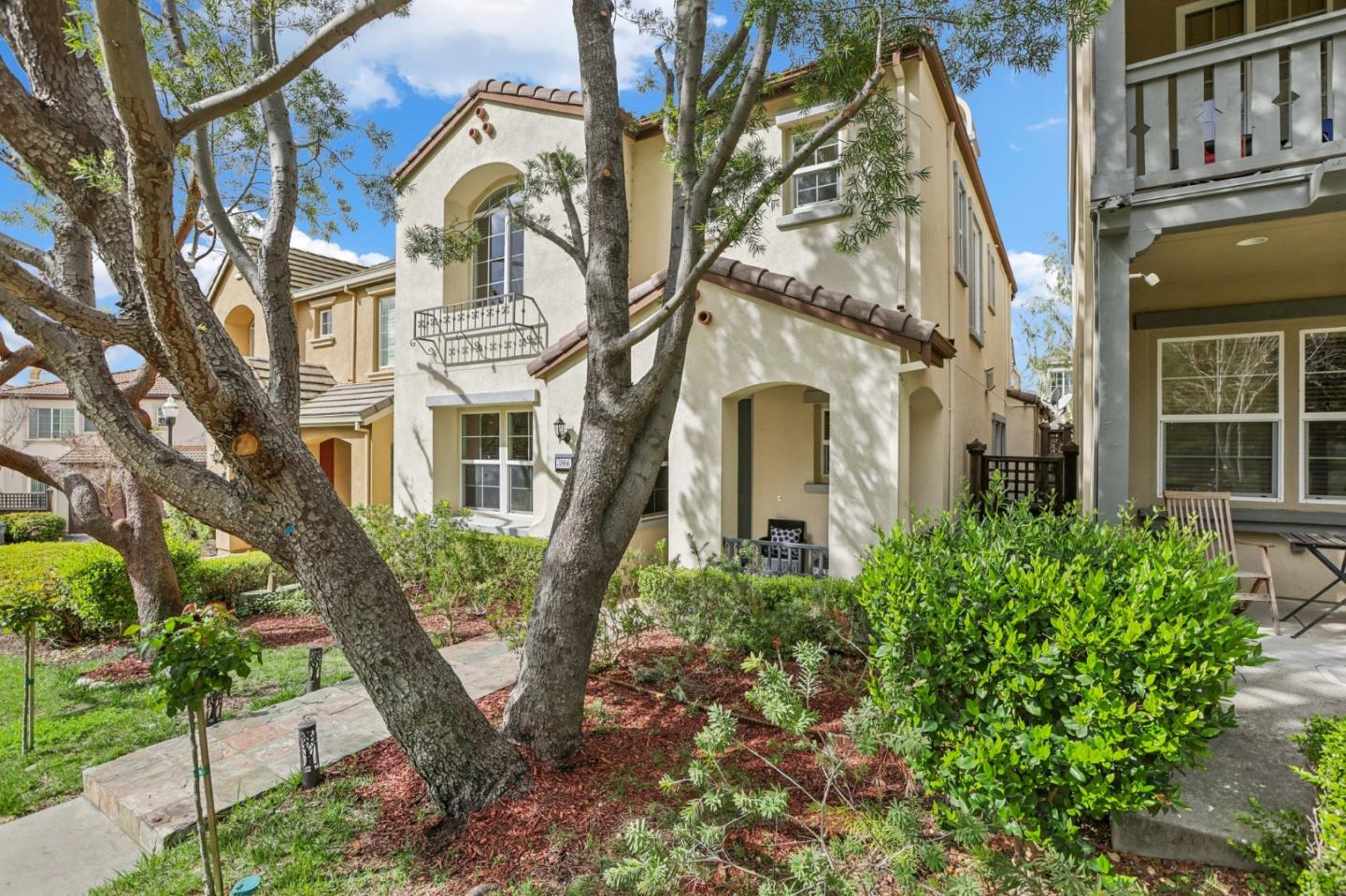 Detail Gallery Image 43 of 66 For 3866 Evangelho Cir, San Jose,  CA 95148 - 3 Beds | 2/1 Baths