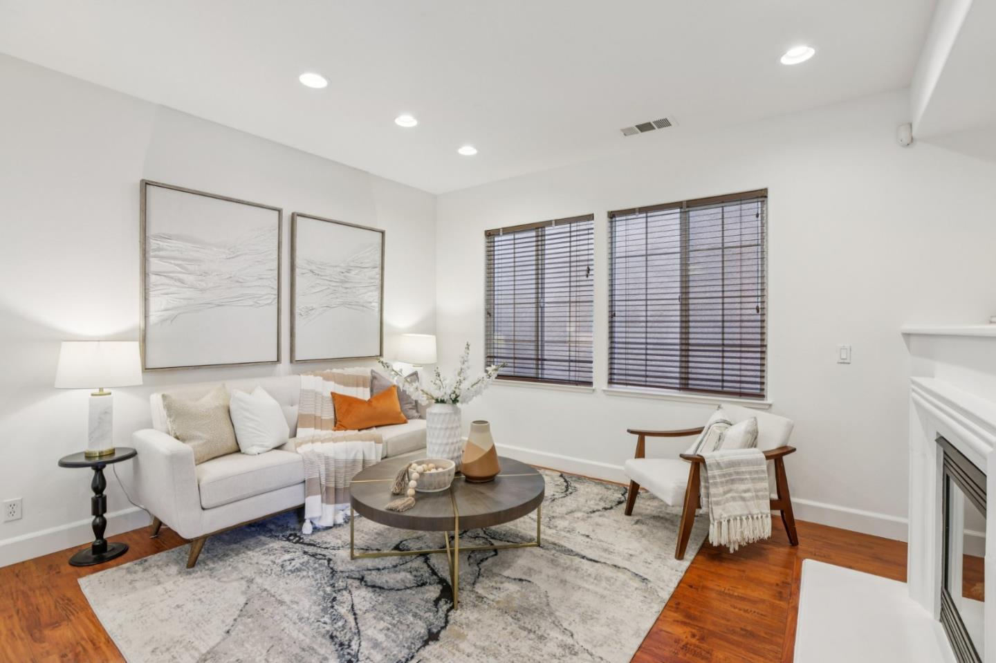 Detail Gallery Image 5 of 66 For 3866 Evangelho Cir, San Jose,  CA 95148 - 3 Beds | 2/1 Baths