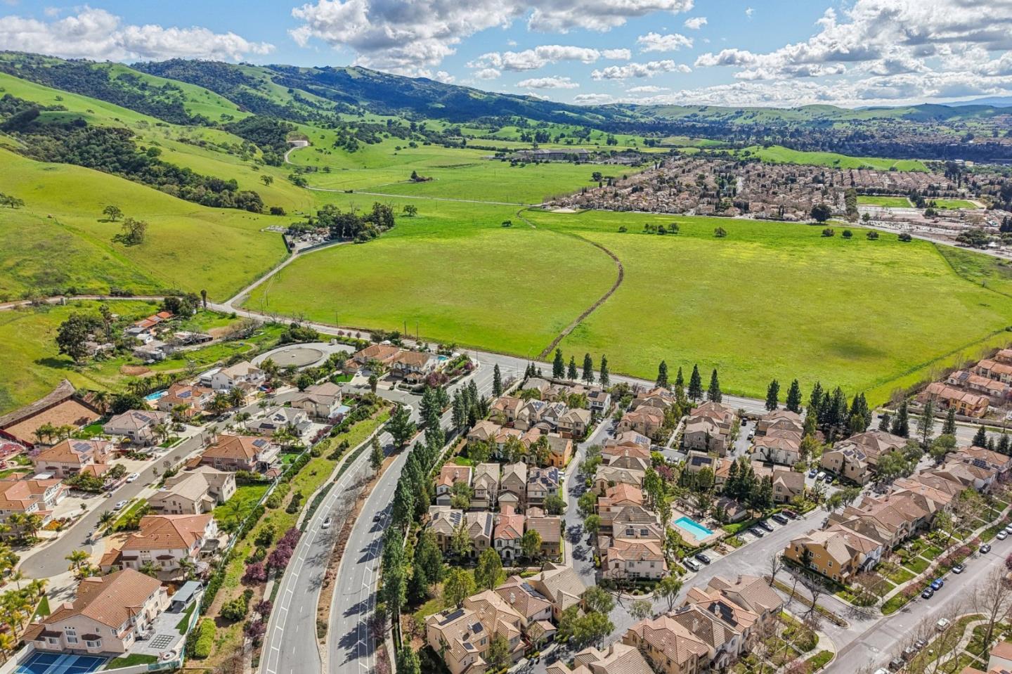 Detail Gallery Image 55 of 66 For 3866 Evangelho Cir, San Jose,  CA 95148 - 3 Beds | 2/1 Baths