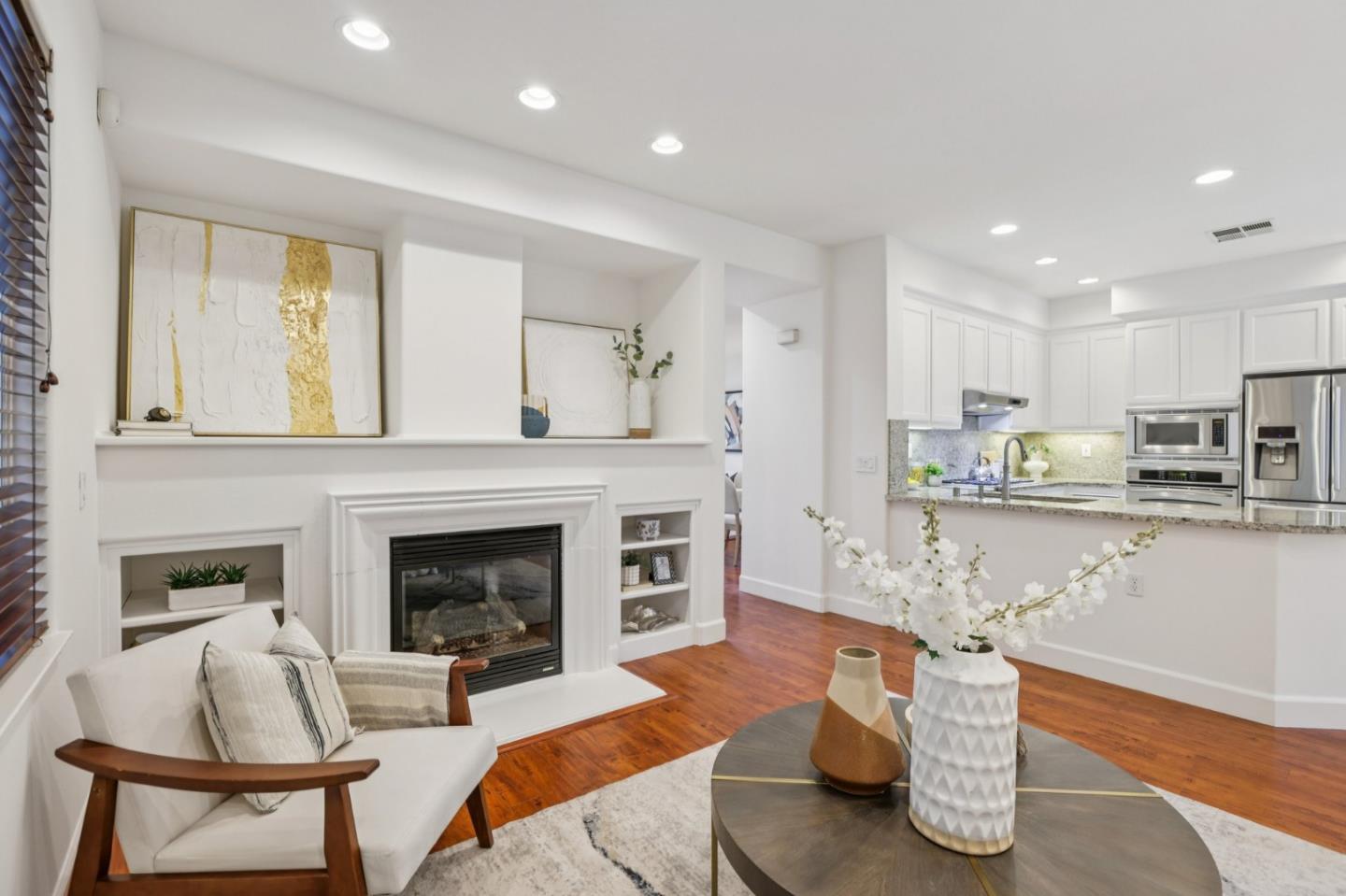 Detail Gallery Image 8 of 66 For 3866 Evangelho Cir, San Jose,  CA 95148 - 3 Beds | 2/1 Baths