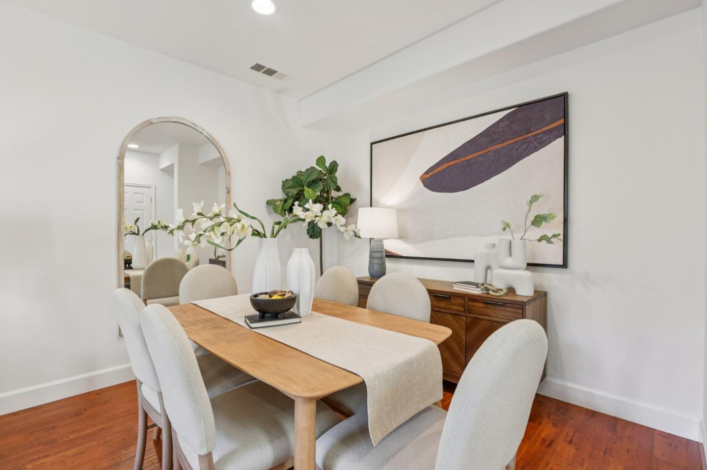 Detail Gallery Image 9 of 66 For 3866 Evangelho Cir, San Jose,  CA 95148 - 3 Beds | 2/1 Baths