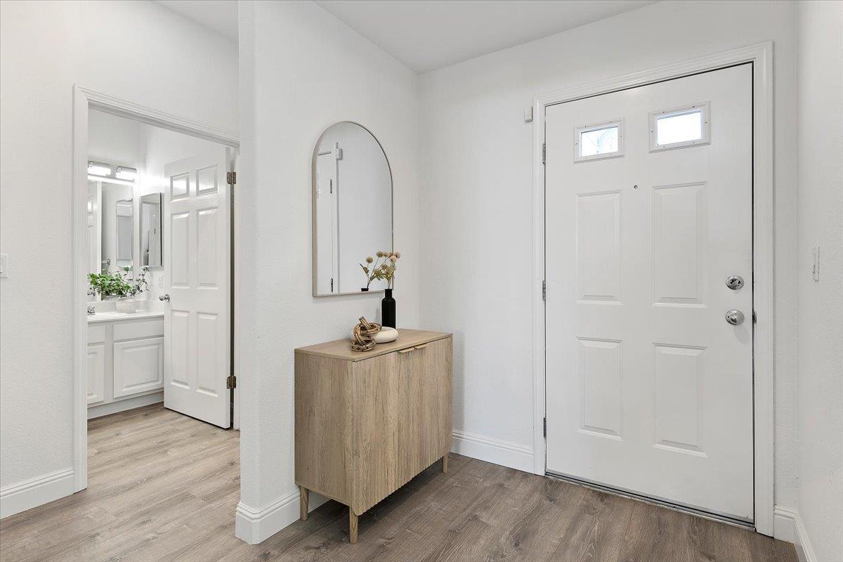 Detail Gallery Image 4 of 25 For 903 Sunrose Ter #310,  Sunnyvale,  CA 94086 - 2 Beds | 2 Baths