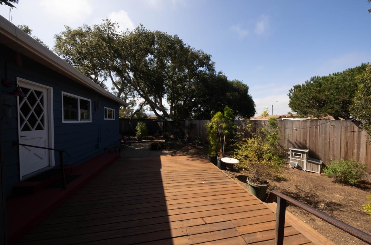 Detail Gallery Image 16 of 27 For 1135 Madera Ct, Seaside,  CA 93955 - 3 Beds | 2 Baths