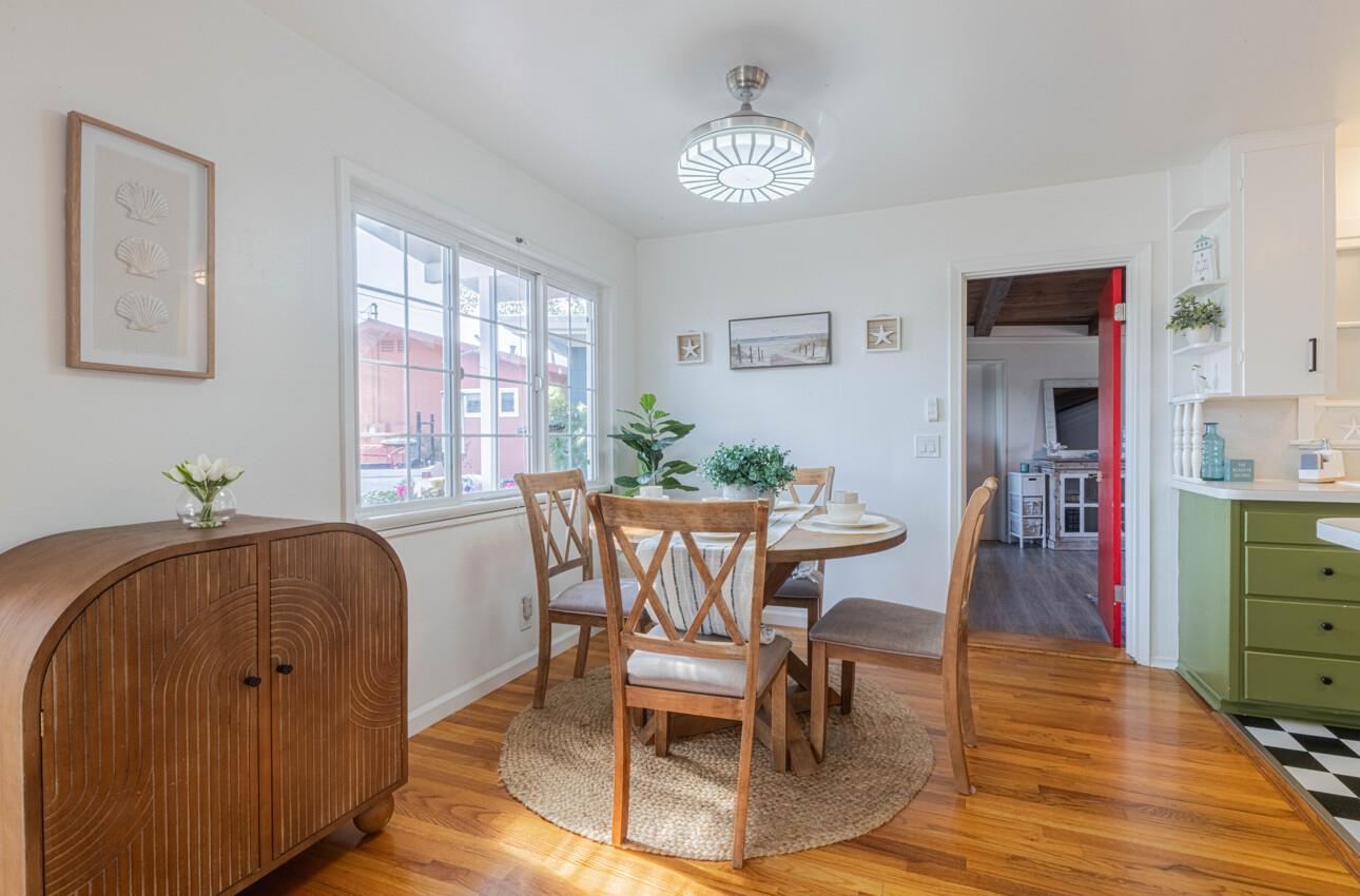 Detail Gallery Image 9 of 27 For 1135 Madera Ct, Seaside,  CA 93955 - 3 Beds | 2 Baths