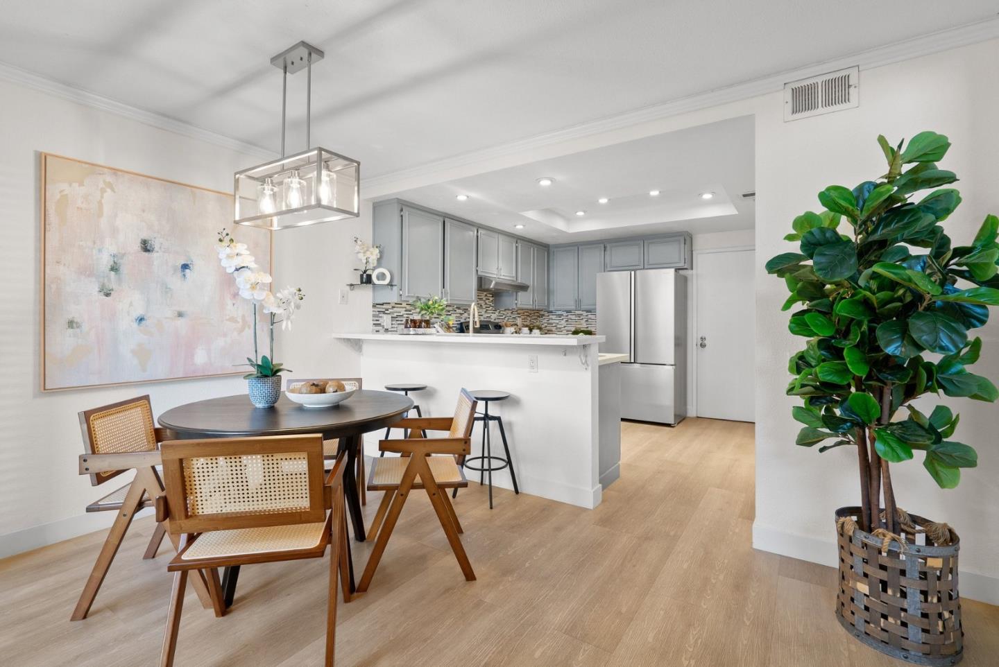 Detail Gallery Image 19 of 51 For 4009 San Francisco Ter, Fremont,  CA 94538 - 3 Beds | 2/1 Baths