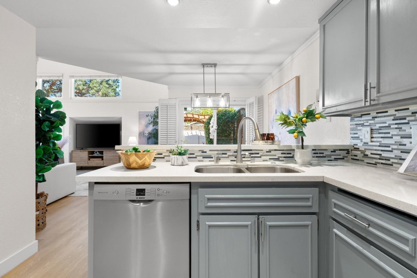 Detail Gallery Image 23 of 51 For 4009 San Francisco Ter, Fremont,  CA 94538 - 3 Beds | 2/1 Baths