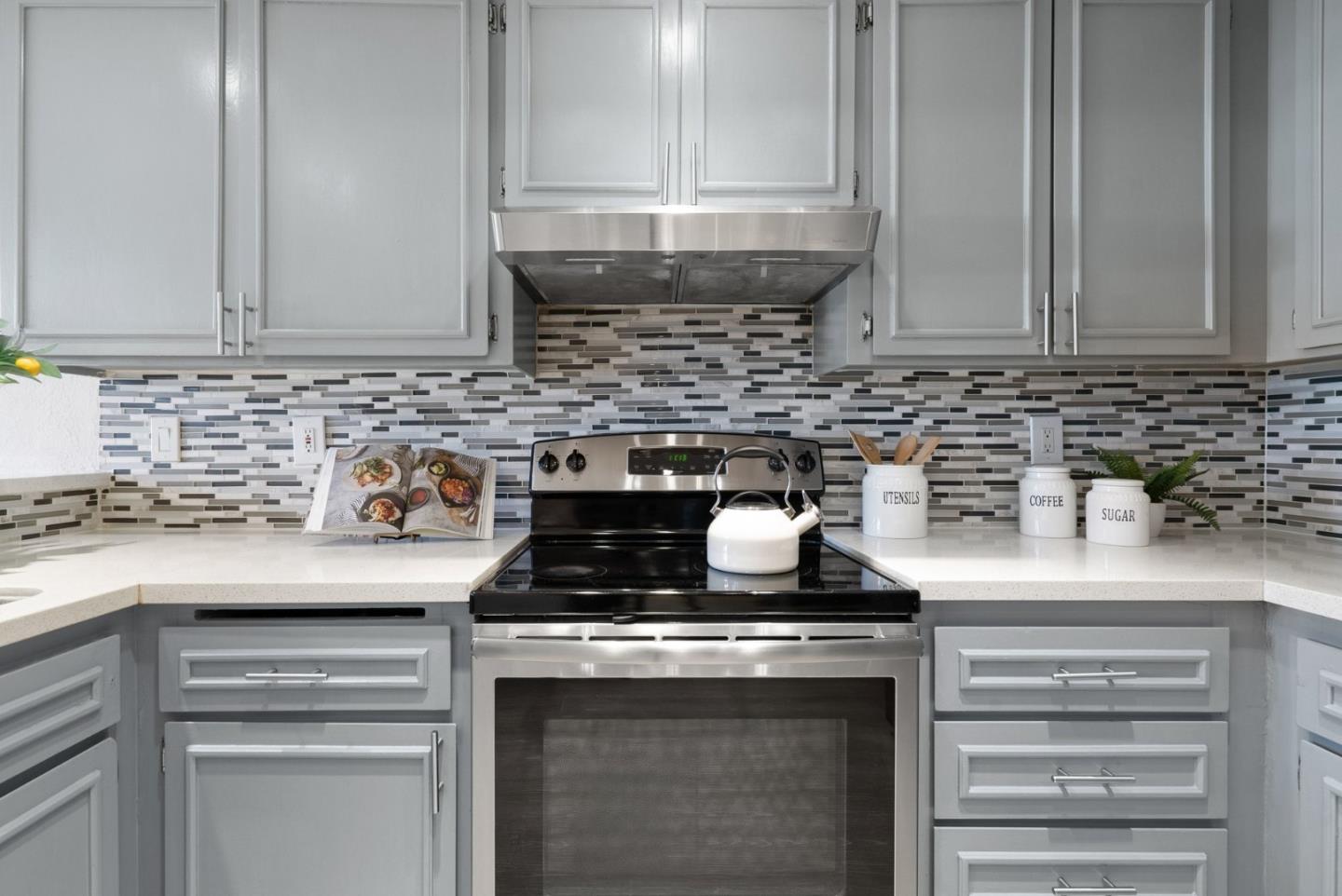 Detail Gallery Image 24 of 51 For 4009 San Francisco Ter, Fremont,  CA 94538 - 3 Beds | 2/1 Baths