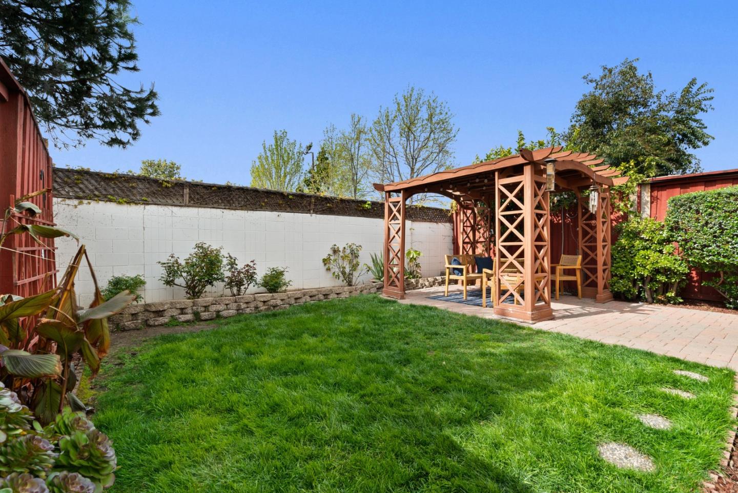 Detail Gallery Image 3 of 51 For 4009 San Francisco Ter, Fremont,  CA 94538 - 3 Beds | 2/1 Baths