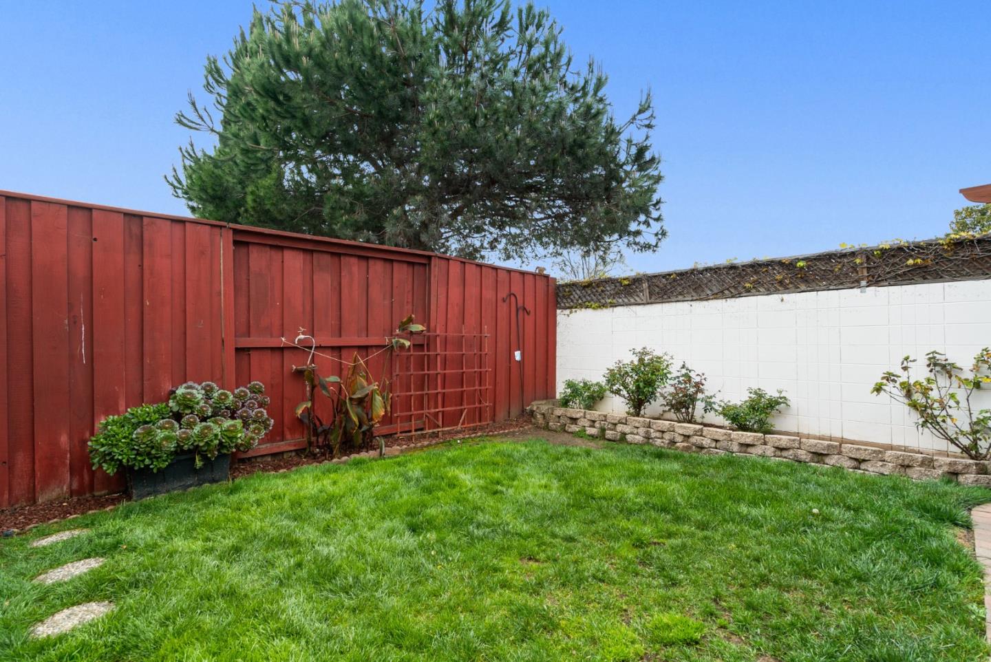 Detail Gallery Image 46 of 51 For 4009 San Francisco Ter, Fremont,  CA 94538 - 3 Beds | 2/1 Baths