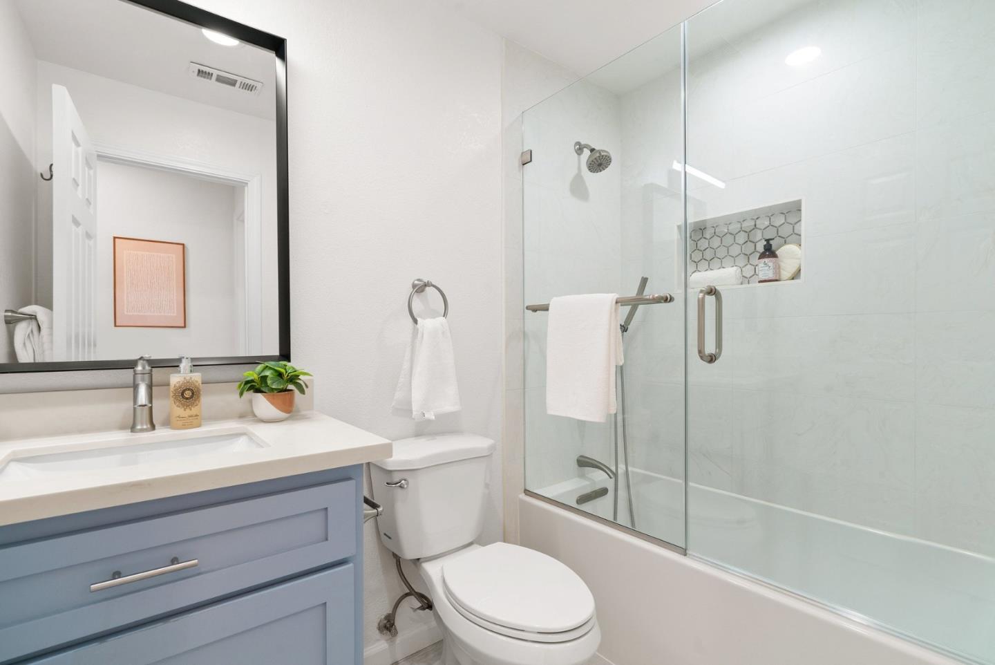 Detail Gallery Image 7 of 51 For 4009 San Francisco Ter, Fremont,  CA 94538 - 3 Beds | 2/1 Baths