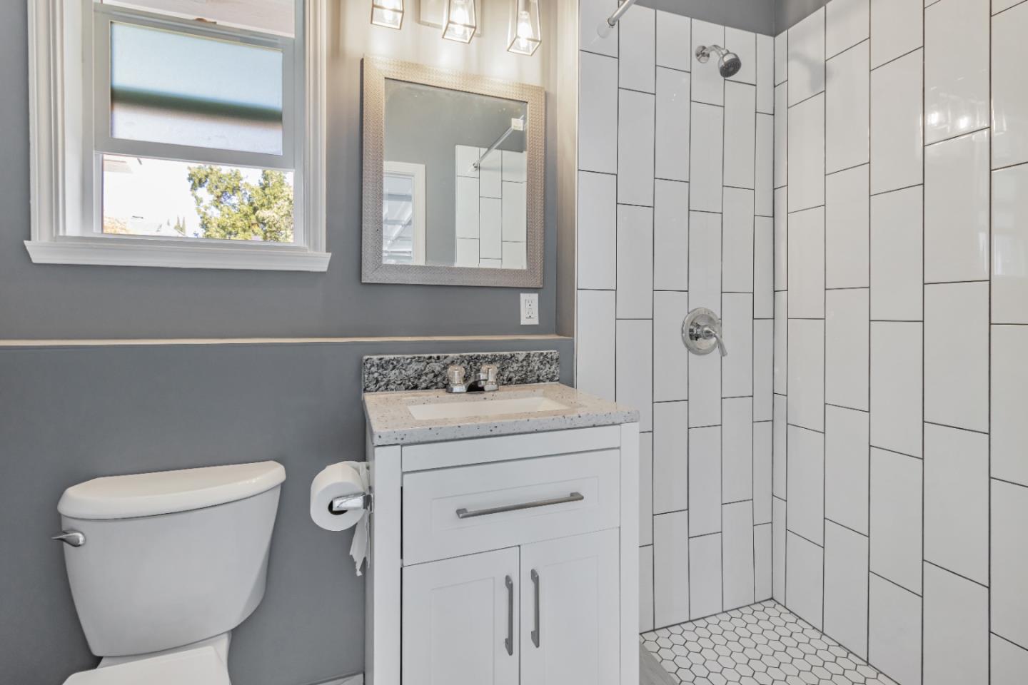 Detail Gallery Image 23 of 34 For 962 S 10th St, San Jose,  CA 95112 - 4 Beds | 2/1 Baths