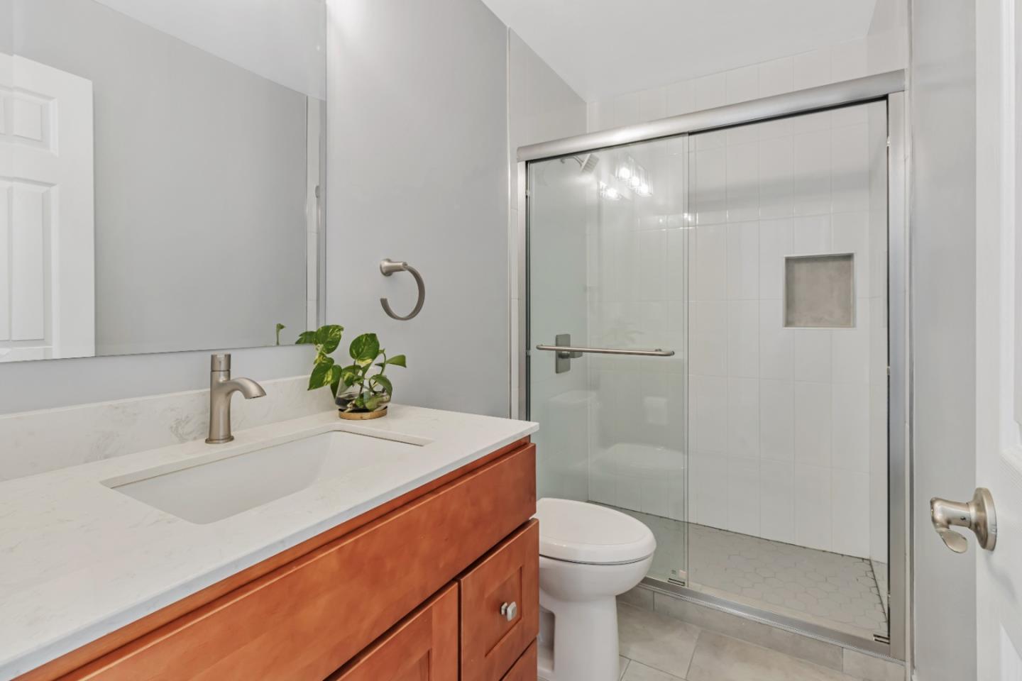 Detail Gallery Image 28 of 34 For 962 S 10th St, San Jose,  CA 95112 - 4 Beds | 2/1 Baths