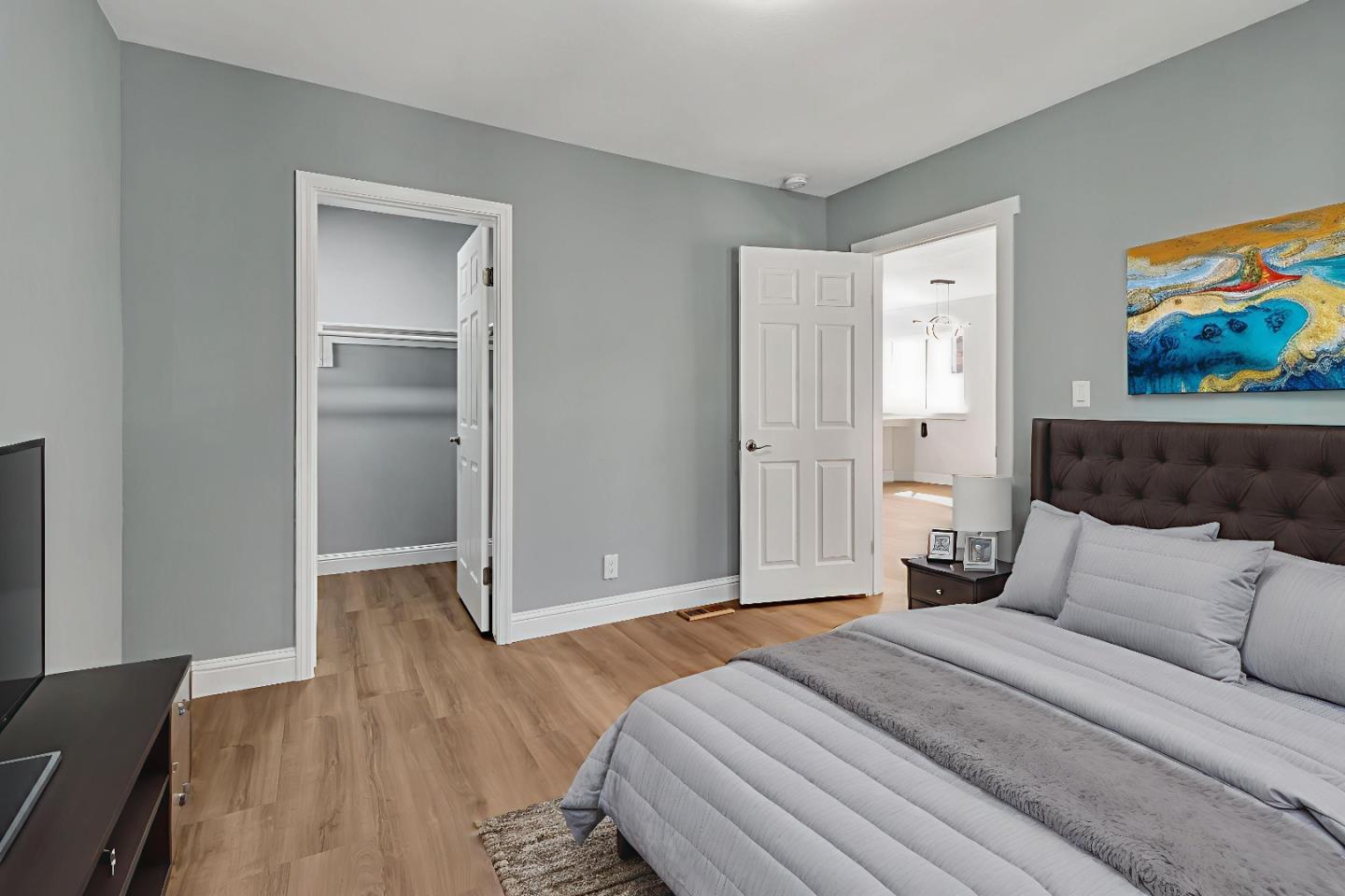 Detail Gallery Image 8 of 34 For 962 S 10th St, San Jose,  CA 95112 - 4 Beds | 2/1 Baths