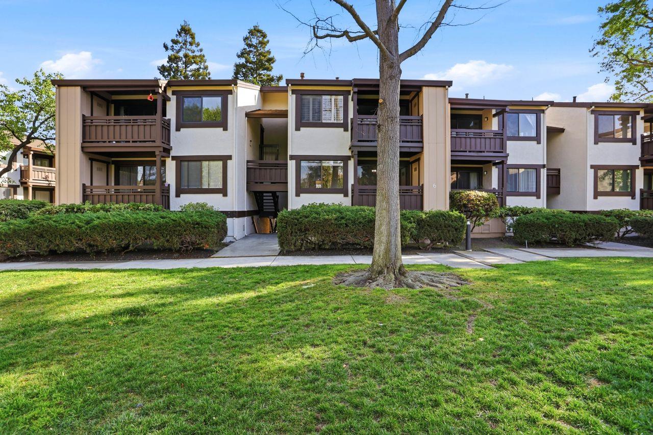 Detail Gallery Image 2 of 28 For 765 San Antonio Rd #48,  Palo Alto,  CA 94303 - 2 Beds | 1 Baths