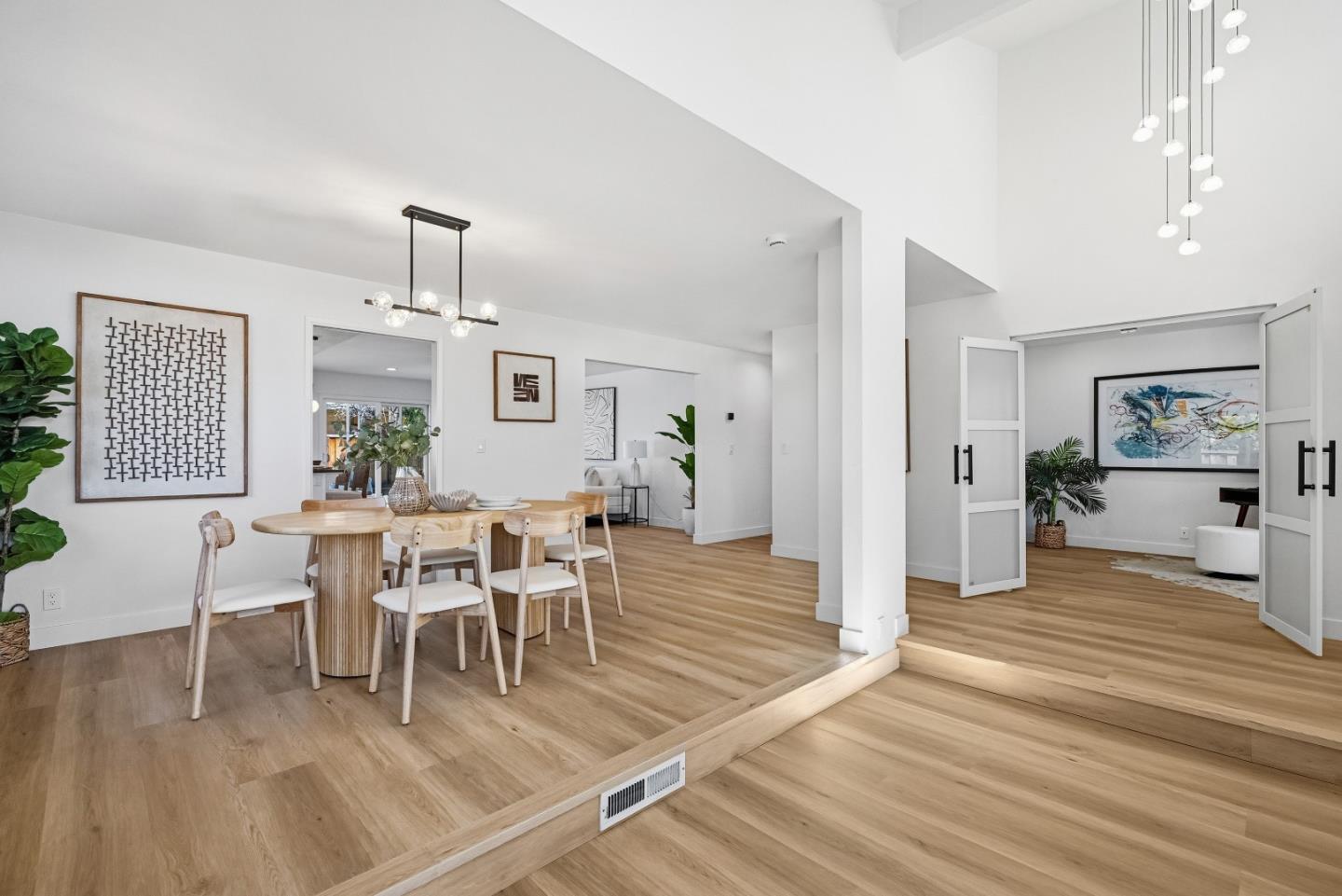 Detail Gallery Image 13 of 49 For 2854 Agua Vista Dr, San Jose,  CA 95132 - 4 Beds | 2 Baths