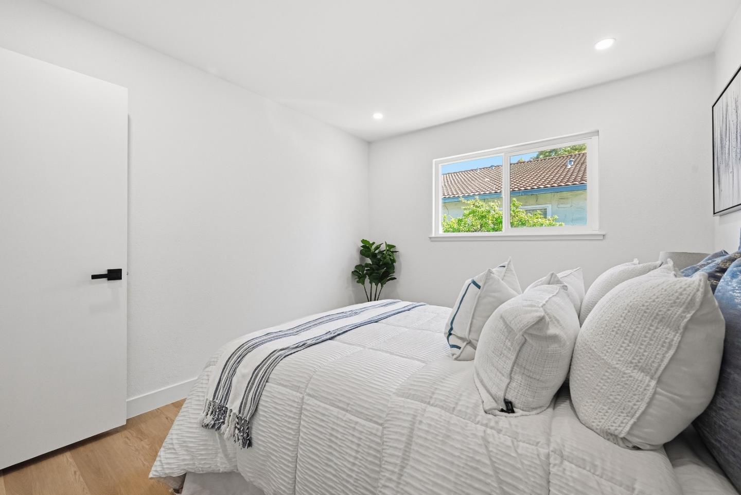 Detail Gallery Image 24 of 49 For 2854 Agua Vista Dr, San Jose,  CA 95132 - 4 Beds | 2 Baths