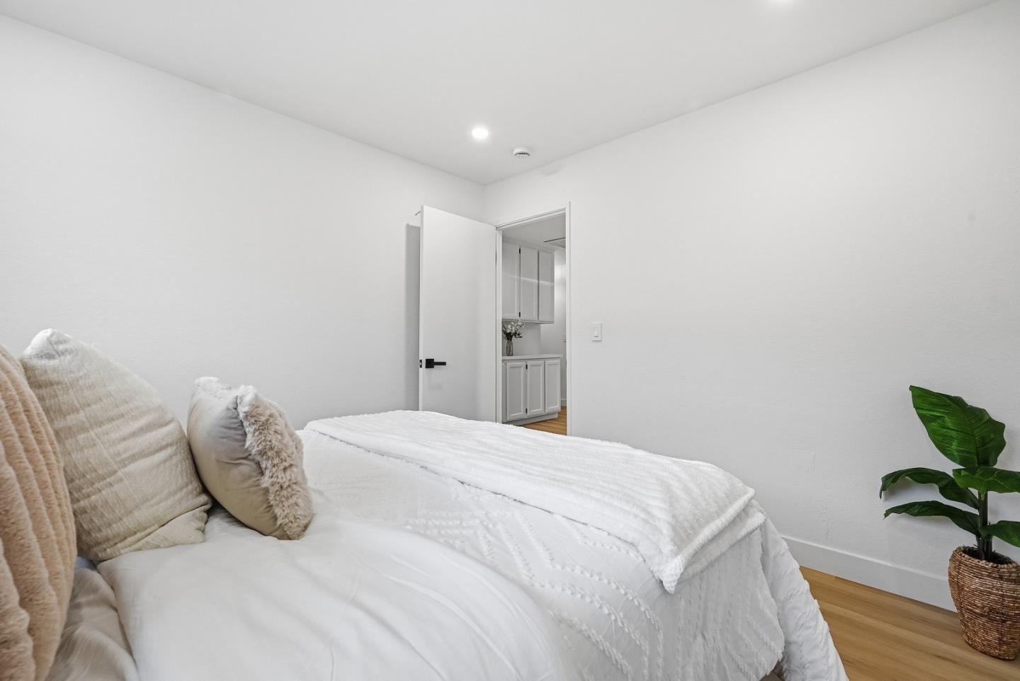 Detail Gallery Image 28 of 49 For 2854 Agua Vista Dr, San Jose,  CA 95132 - 4 Beds | 2 Baths