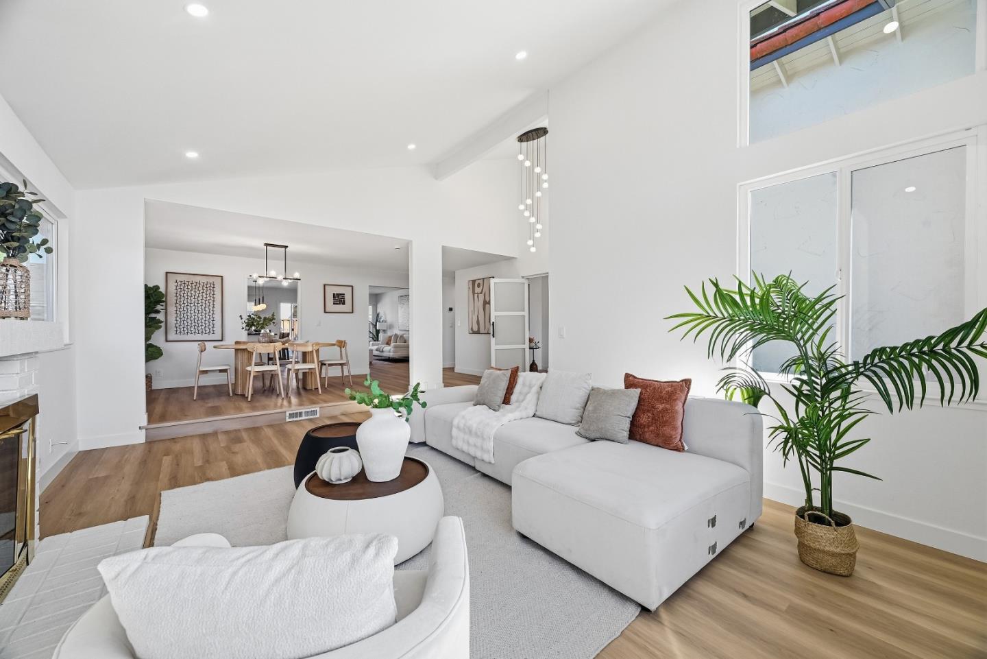 Detail Gallery Image 7 of 49 For 2854 Agua Vista Dr, San Jose,  CA 95132 - 4 Beds | 2 Baths