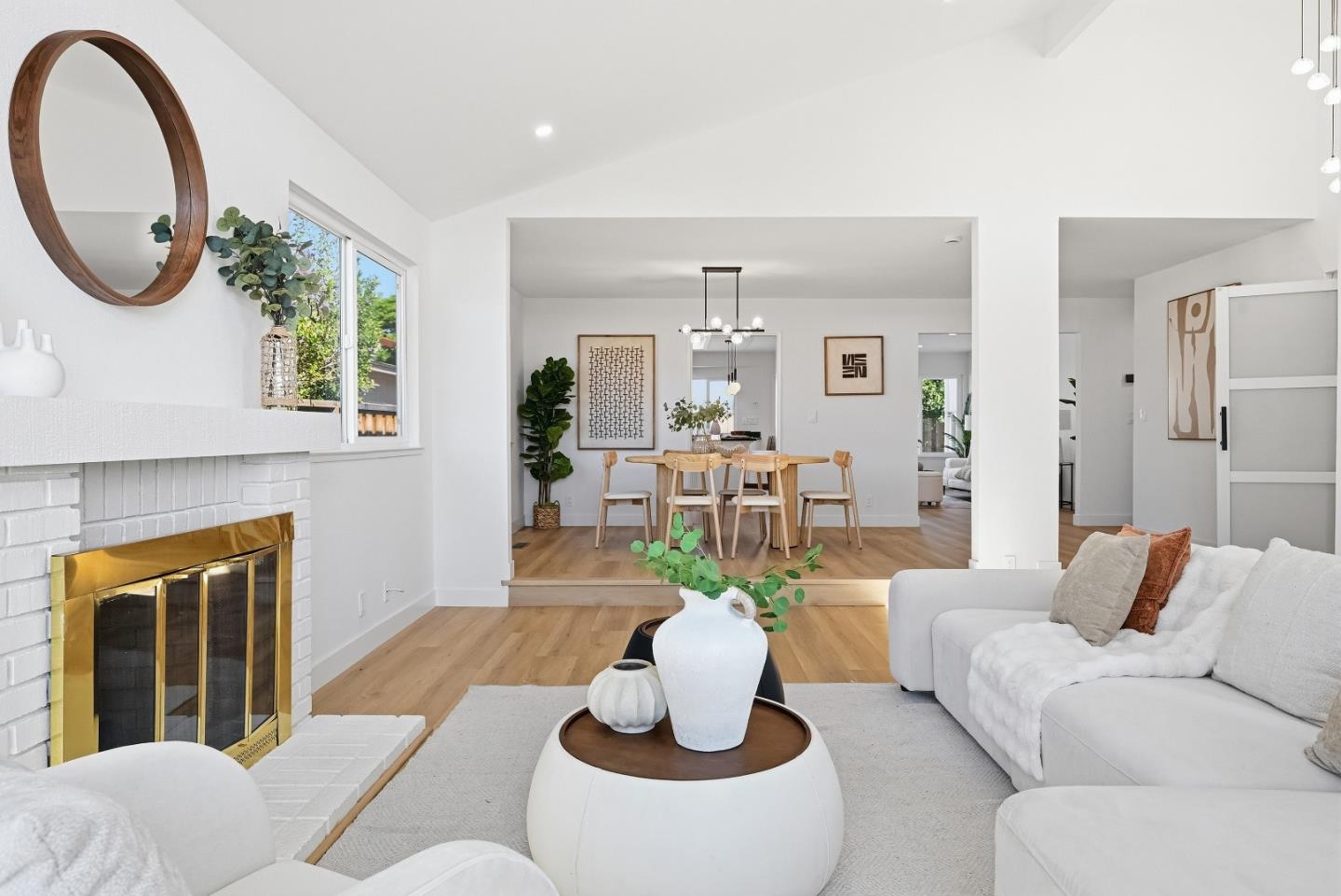 Detail Gallery Image 8 of 49 For 2854 Agua Vista Dr, San Jose,  CA 95132 - 4 Beds | 2 Baths