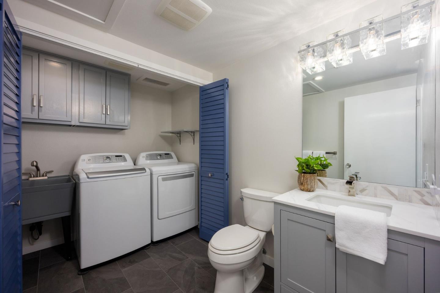 Detail Gallery Image 22 of 53 For 350 6th Ave, Half Moon Bay,  CA 94019 - 3 Beds | 2/1 Baths