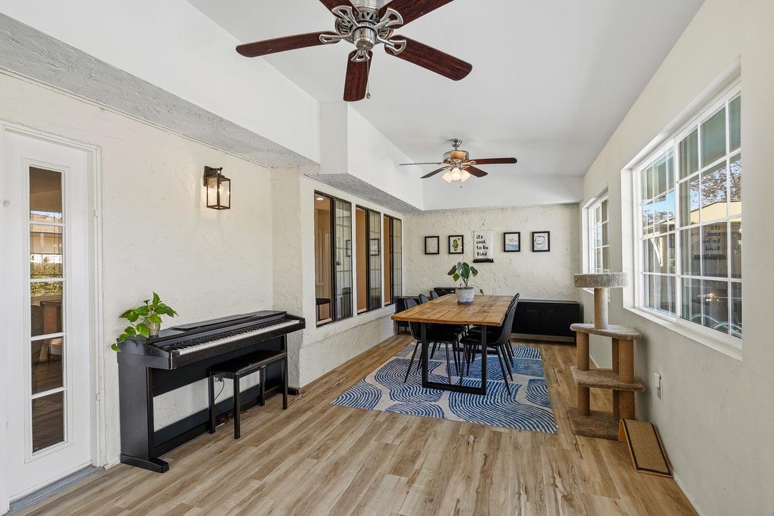 Detail Gallery Image 13 of 49 For 1850 Highland Dr, Hollister,  CA 95023 - 4 Beds | 3 Baths