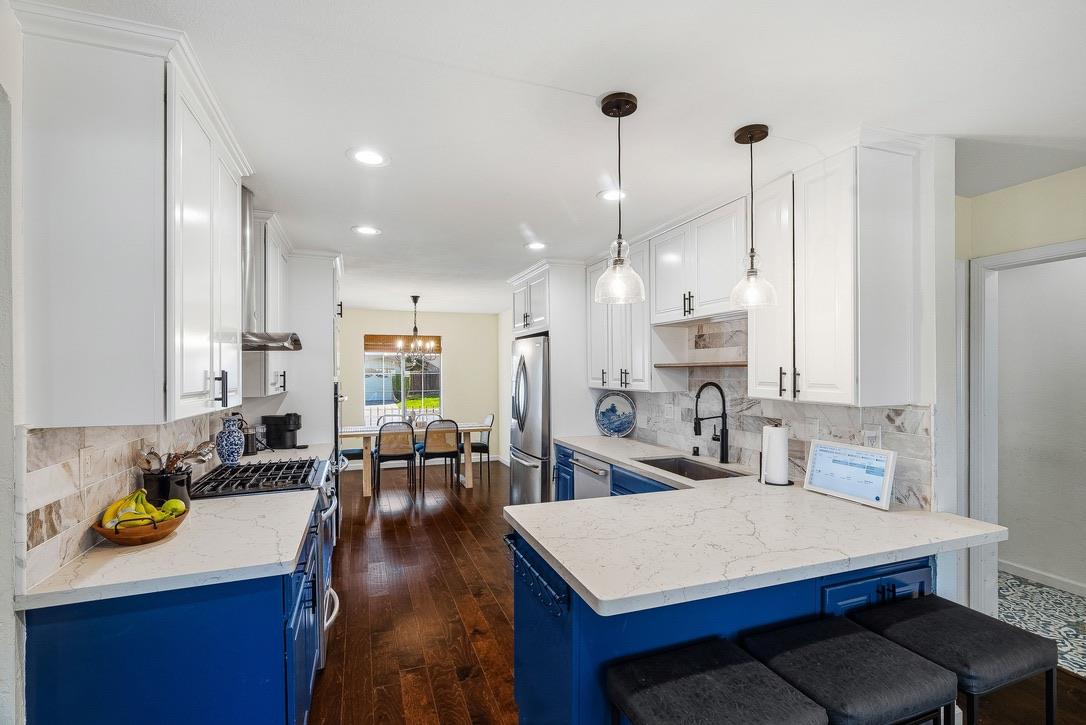 Detail Gallery Image 15 of 49 For 1850 Highland Dr, Hollister,  CA 95023 - 4 Beds | 3 Baths