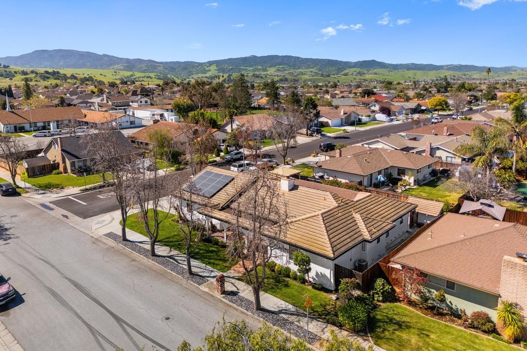 Detail Gallery Image 45 of 49 For 1850 Highland Dr, Hollister,  CA 95023 - 4 Beds | 3 Baths