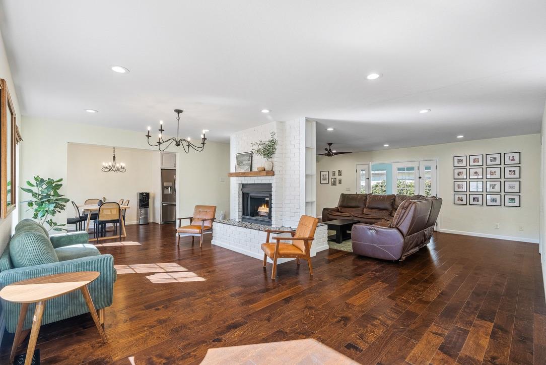 Detail Gallery Image 9 of 49 For 1850 Highland Dr, Hollister,  CA 95023 - 4 Beds | 3 Baths