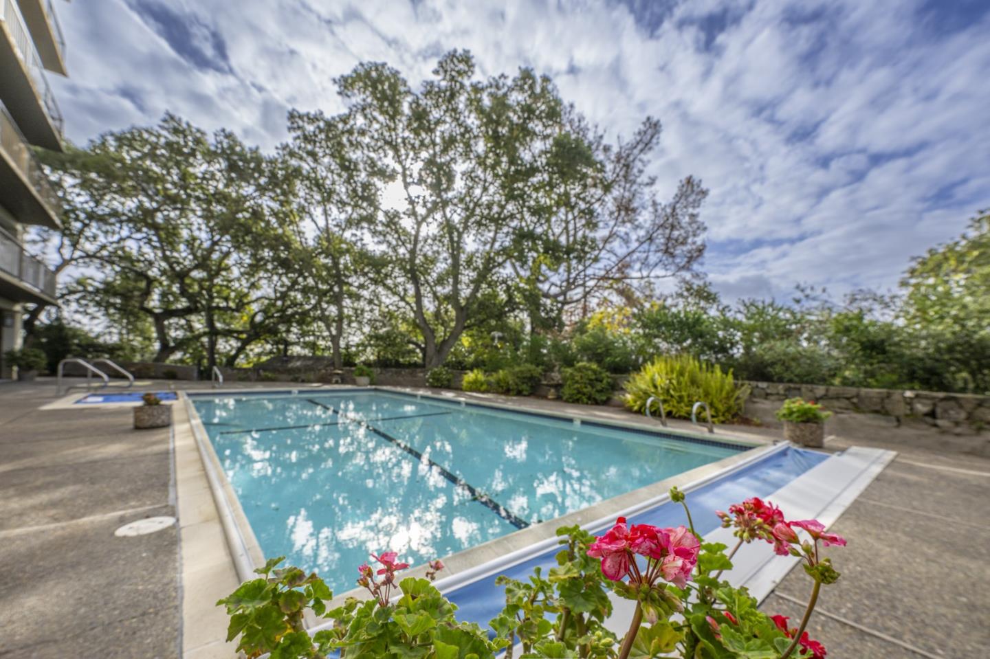 Detail Gallery Image 28 of 30 For 50 Mounds Rd #107,  San Mateo,  CA 94402 - 2 Beds | 2 Baths