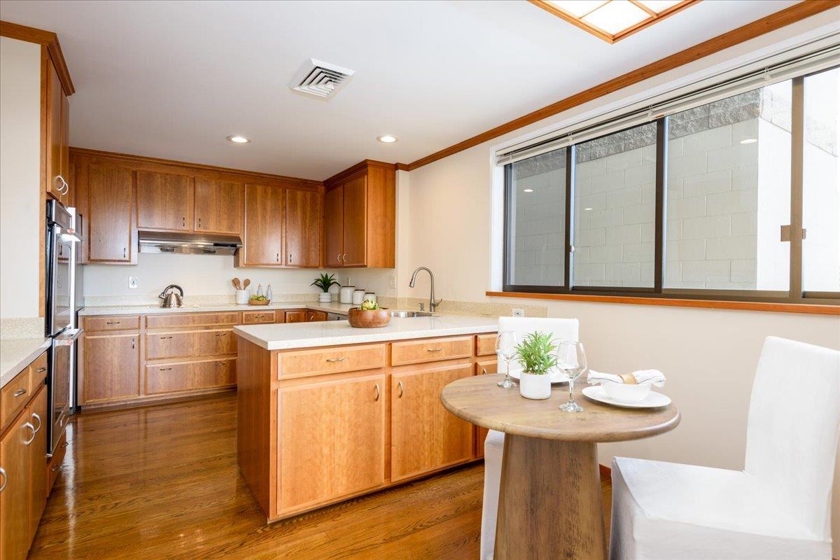 Detail Gallery Image 9 of 30 For 50 Mounds Rd #107,  San Mateo,  CA 94402 - 2 Beds | 2 Baths