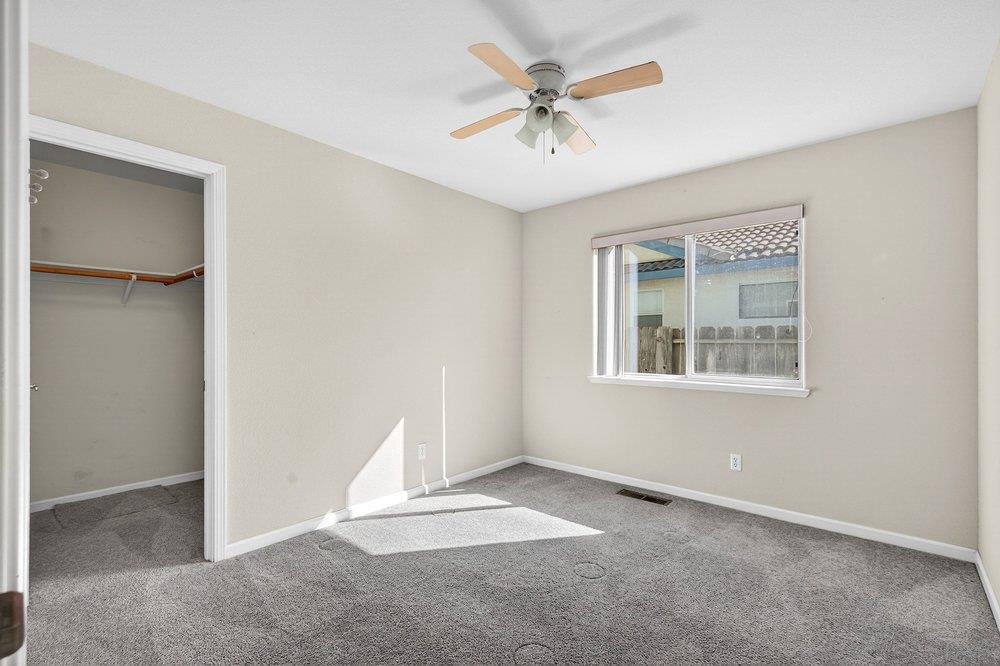 Detail Gallery Image 15 of 50 For 1490 Hilltop Rd, Hollister,  CA 95023 - 4 Beds | 2 Baths