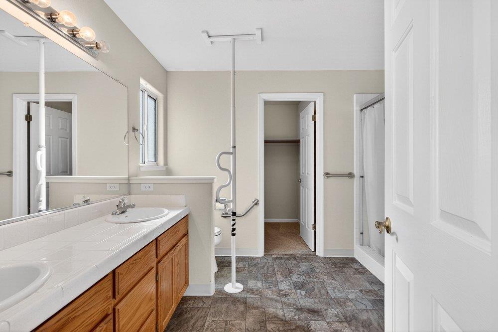 Detail Gallery Image 21 of 50 For 1490 Hilltop Rd, Hollister,  CA 95023 - 4 Beds | 2 Baths