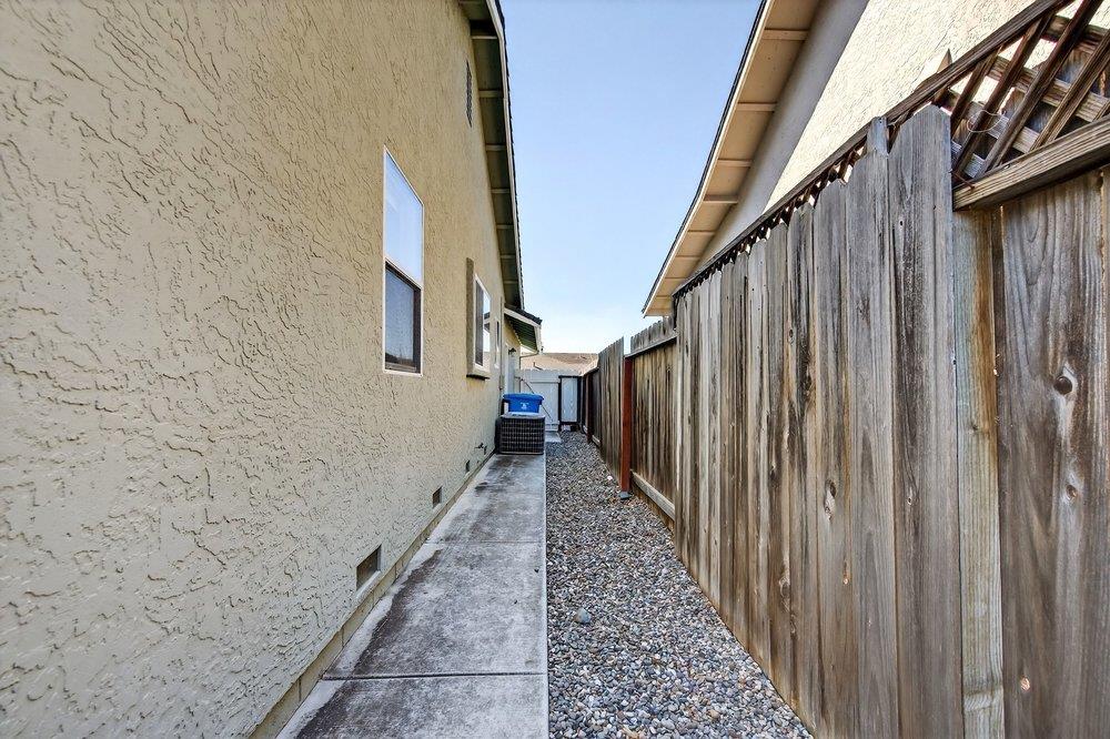 Detail Gallery Image 42 of 50 For 1490 Hilltop Rd, Hollister,  CA 95023 - 4 Beds | 2 Baths