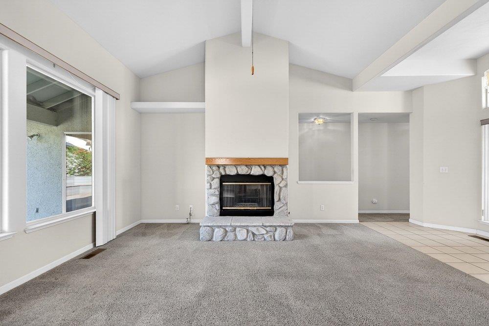 Detail Gallery Image 8 of 50 For 1490 Hilltop Rd, Hollister,  CA 95023 - 4 Beds | 2 Baths