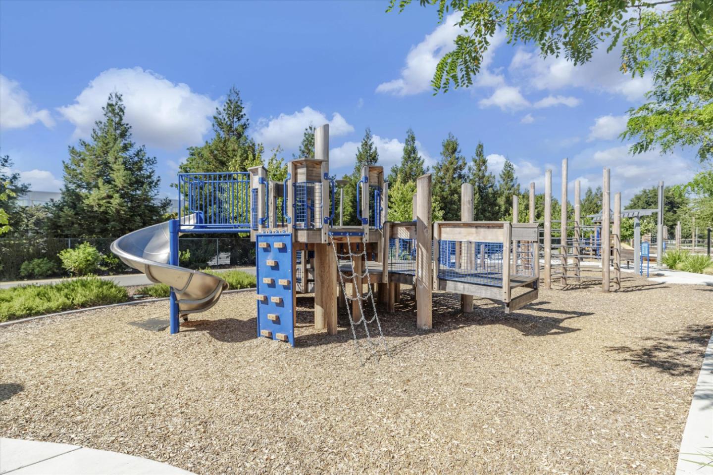 Detail Gallery Image 24 of 24 For 6568 Vision Ct, San Jose,  CA 95119 - 2 Beds | 2 Baths