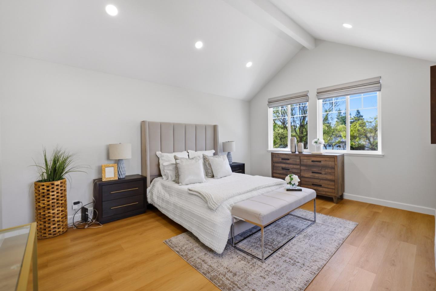 Detail Gallery Image 29 of 62 For 800 Fountain Park Ln, Mountain View,  CA 94043 - 4 Beds | 3 Baths